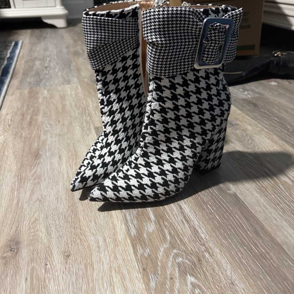 Houndstooth Ankle Boots with Buckle